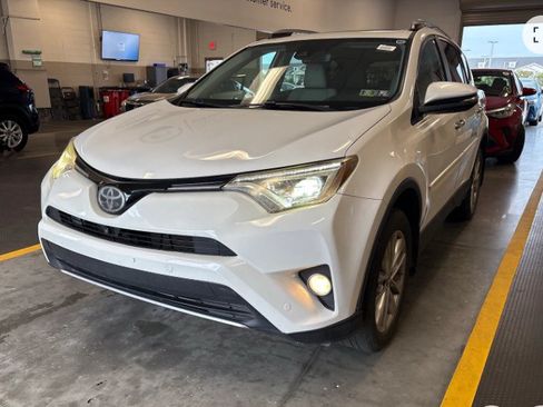 Used 2017 Toyota RAV4 Limited w/ Advanced Technology Package AWD/4WD image 2