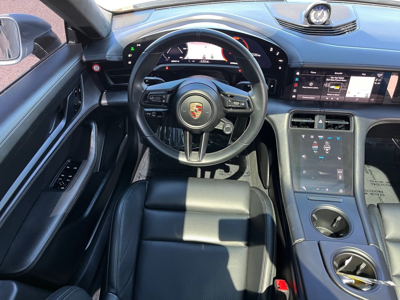 Used 2020 Porsche Taycan AWD/4WD image 13