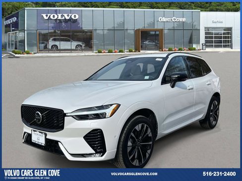 Used 2026 Volvo XC60 B5 Plus w/ Protection Package Premier image 2