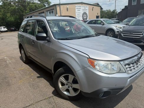 Used 2012 Subaru Forester 2.5X w/ Alloy Wheel Pkg AWD/4WD image 2