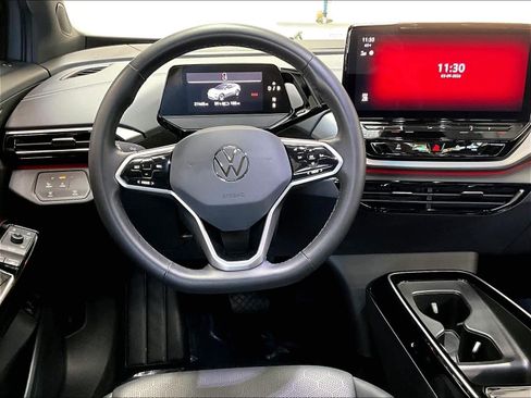 Used 2023 Volkswagen ID.4 Pro S image 8