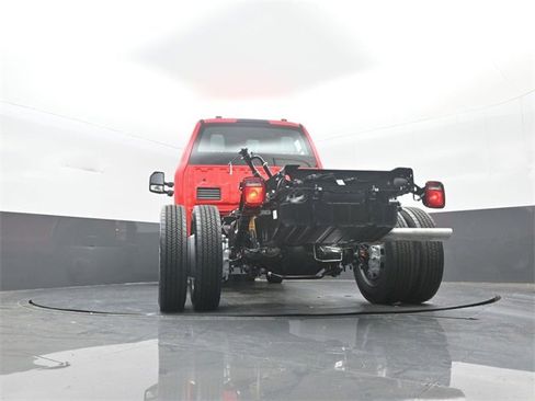 New 2025 Ford F550 XL image 31