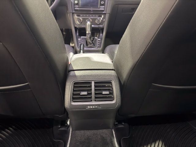 Used 2018 Volkswagen Golf Alltrack AWD/4WD image 21