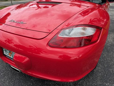 Used 2005 Porsche Boxster RWD image 32