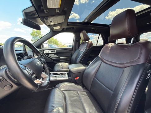 Used 2020 Ford Explorer Platinum AWD/4WD image 12