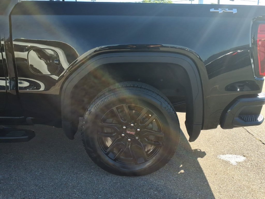 Used 2022 GMC Sierra 1500 Elevation w/ Preferred Package AWD/4WD image 22