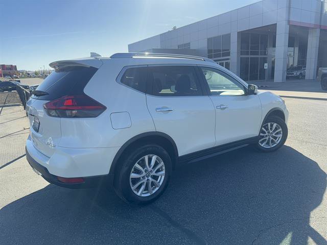 Used 2018 Nissan Rogue SV w/ Premium Package AWD/4WD image 2