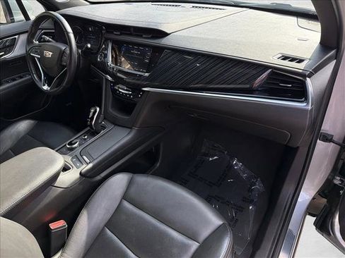 Used 2024 Cadillac XT6 Premium Luxury image 27