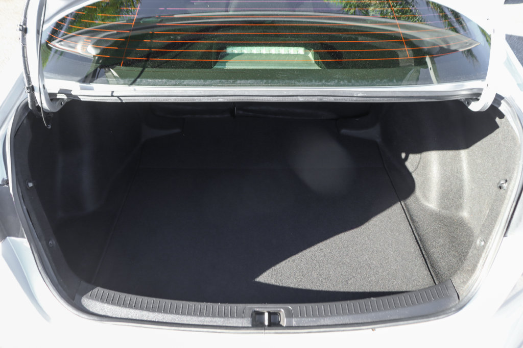 Used 2022 Toyota Corolla LE FWD image 8