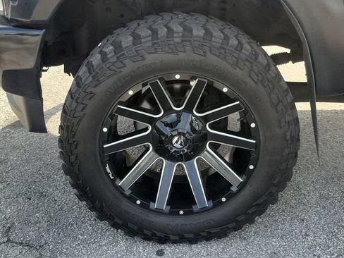 Used 2019 Ford F250 Platinum w/ Platinum Ultimate Package AWD/4WD image 8