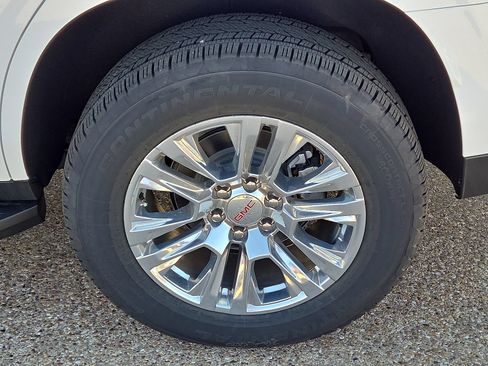 New 2026 GMC Yukon Denali AWD/4WD image 8