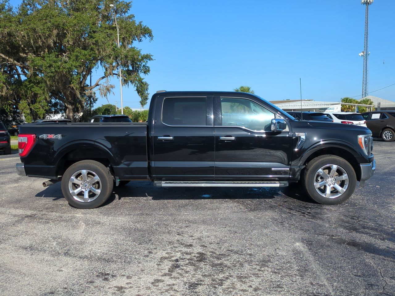 Used 2023 Ford F150 Lariat w/ Equipment Group 502A High AWD/4WD image 3