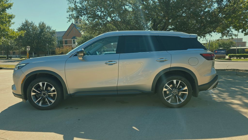 Used 2025 INFINITI QX60 Luxe AWD/4WD image 38