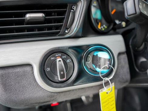 Used 2018 Porsche 911 GT3 RWD image 20