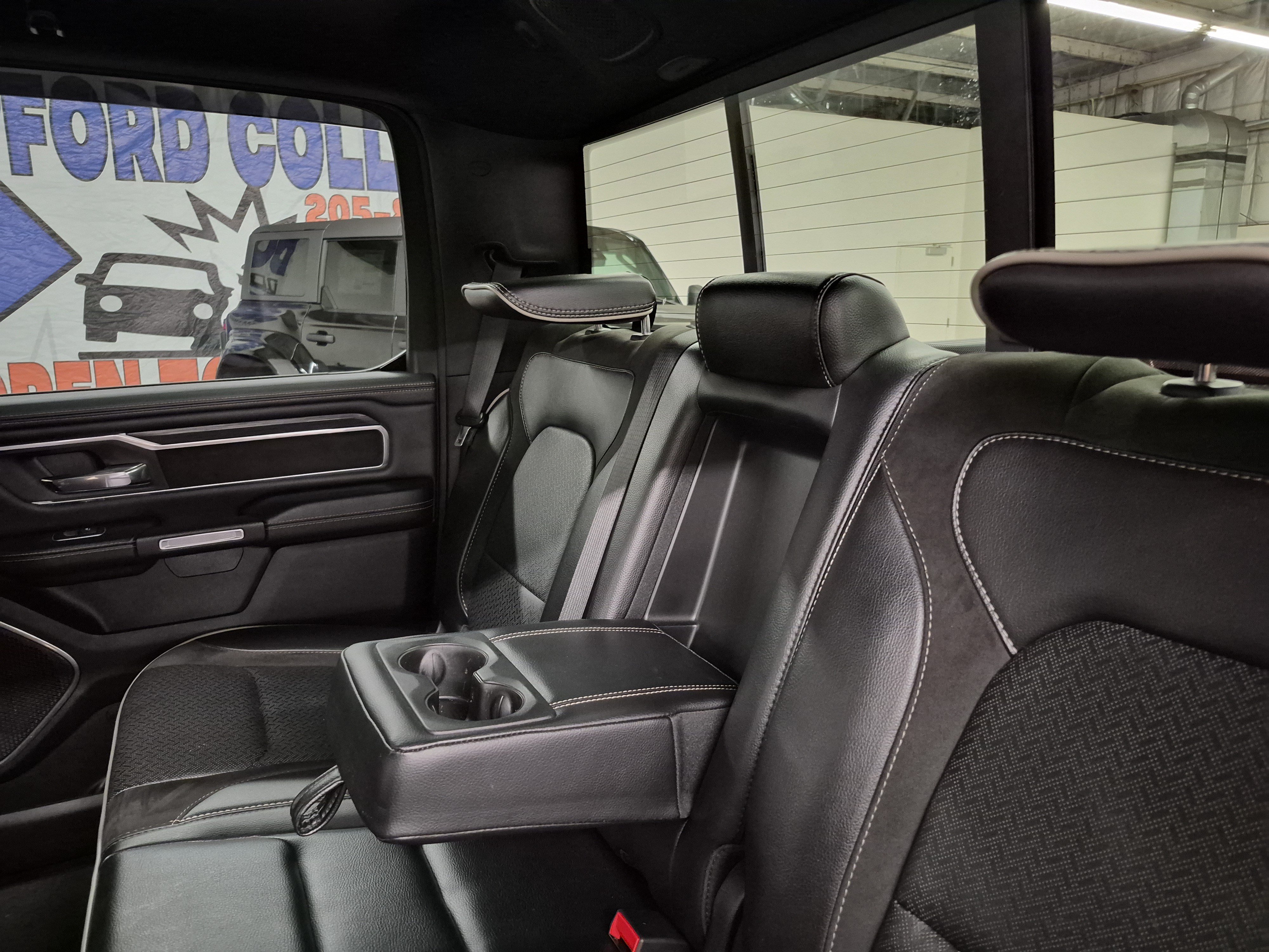 Used 2023 RAM 1500 Laramie AWD/4WD image 15