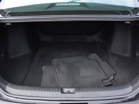 Used 2023 Honda Accord EX-L image 17