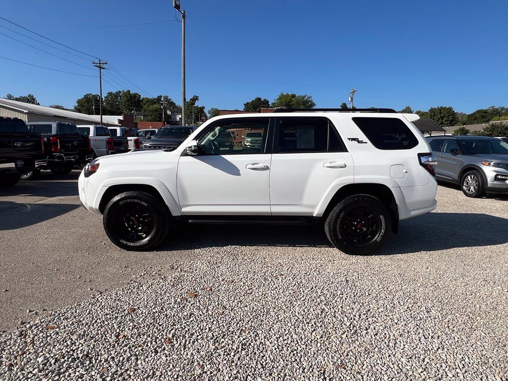Used 2023 Toyota 4Runner TRD Off-Road Premium w/ Off Road Premium Plus Package AWD/4WD image 5