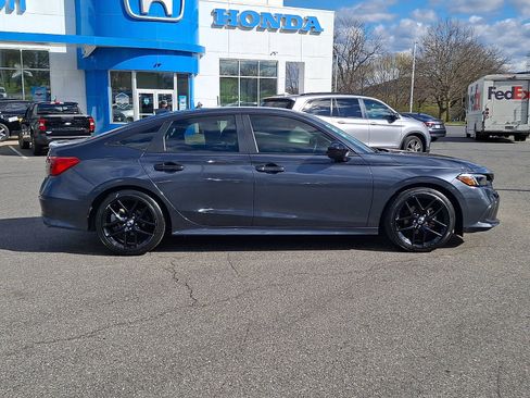 Used 2023 Honda Civic Sport image 7