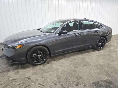 Used 2025 Honda Accord SE image 6