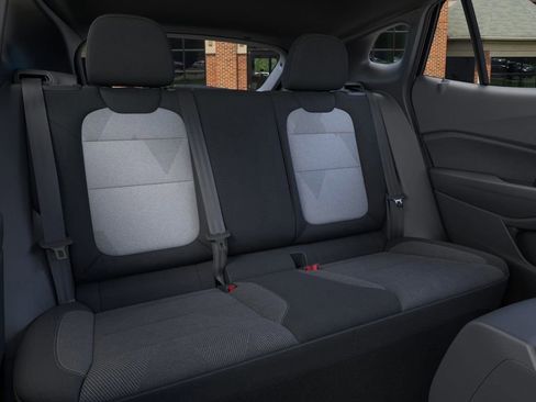 New 2026 Chevrolet Trax RS w/ Sunroof Package image 17