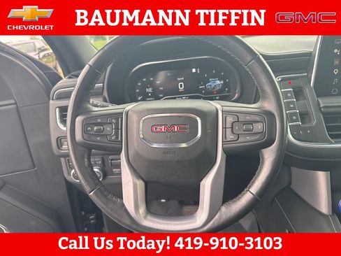 Used 2022 GMC Yukon SLT w/ SLT Luxury Package AWD/4WD image 14