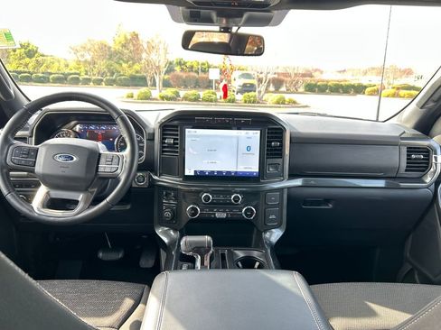 Used 2022 Ford F150 XLT w/ Equipment Group 302A High image 14