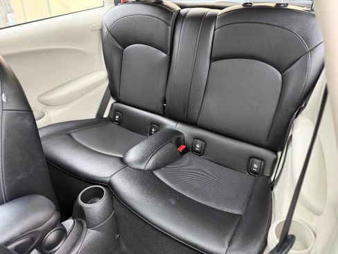 Used 2015 MINI Cooper 2-Door Hardtop image 12