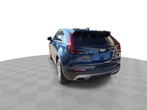 Used 2020 Cadillac XT4 Premium Luxury image 12