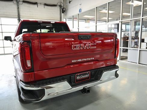 New 2026 GMC Sierra 1500 SLT w/ SLT Premium Package image 6