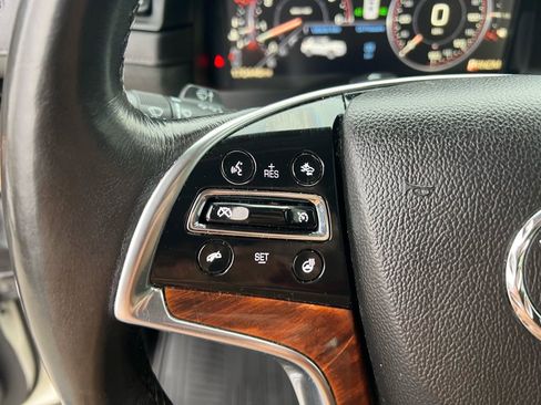 Used 2015 Cadillac Escalade Premium image 45