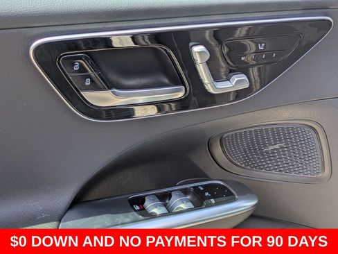 Used 2025 Mercedes-Benz C 300 Sedan image 13