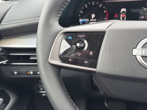 Used 2025 Nissan Murano SL image 24