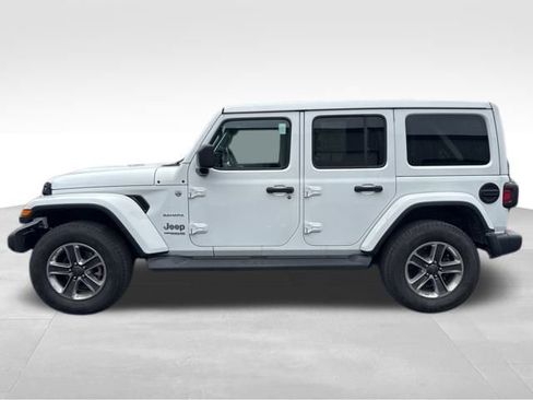 Used 2020 Jeep Wrangler Unlimited Sahara image 11