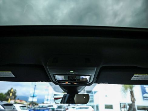 New 2026 Volkswagen Atlas Cross Sport SE image 31