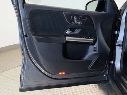 Used 2023 Mercedes-Benz GLA 250 4MATIC image 12