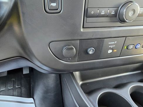 New 2025 Chevrolet Express 2500 w/ Enhanced Convenience Package image 16