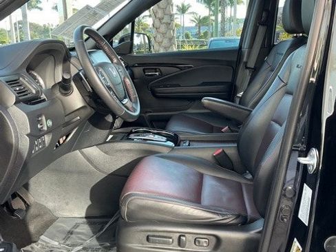 Used 2021 Honda Ridgeline Black Edition image 9