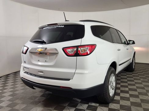 Used 2017 Chevrolet Traverse LS FWD image 6