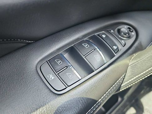 Used 2022 INFINITI QX80 Luxe w/ Cargo Package AWD/4WD image 15