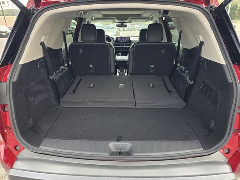 New 2026 Nissan Pathfinder SL AWD/4WD image 25