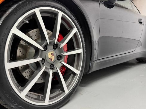 Used 2014 Porsche 911 Carrera S image 21