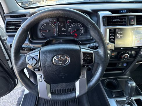 Used 2022 Toyota 4Runner SR5 Premium w/ Moonroof Package image 15