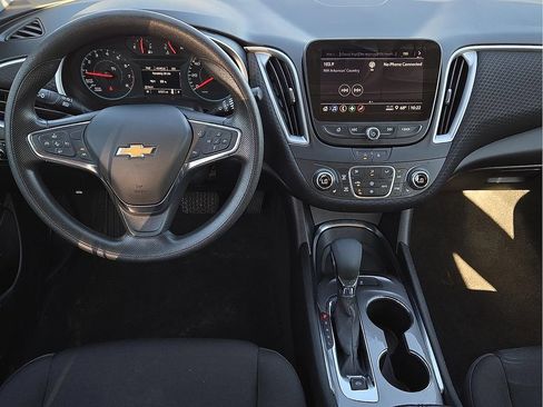 Used 2023 Chevrolet Malibu LT FWD image 10