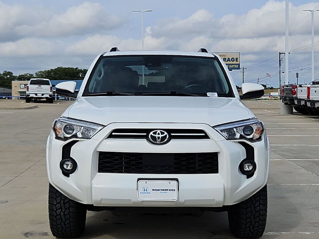 Used 2021 Toyota 4Runner SR5 AWD/4WD image 8