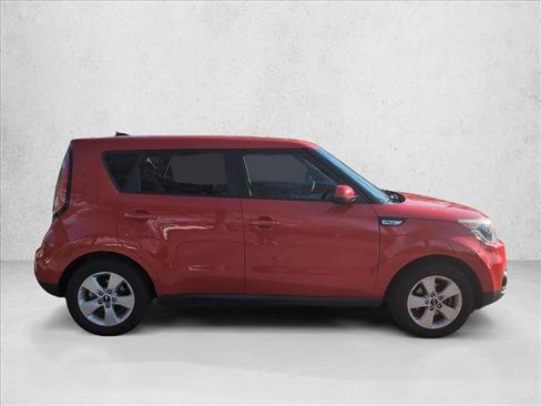 Used 2019 Kia Soul Base image 4