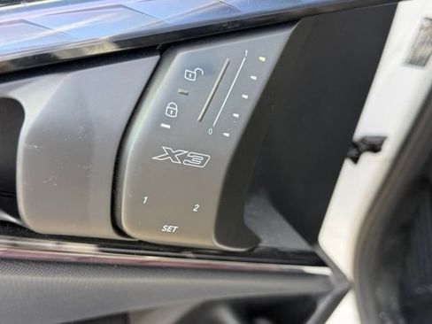 Used 2025 BMW X3 xDrive30i AWD/4WD image 13
