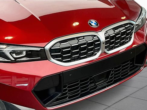 Used 2025 BMW M340i Sedan RWD image 32