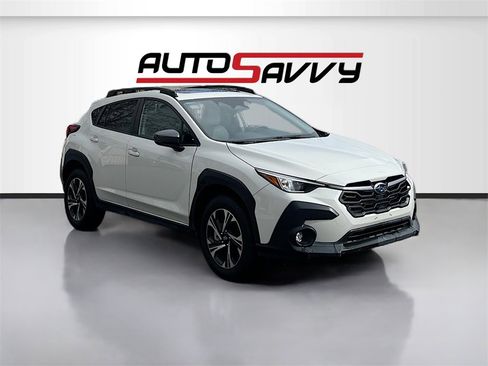 Used 2024 Subaru Crosstrek 2.0i Premium image 1