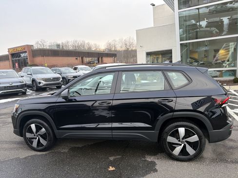 Certified 2025 Volkswagen Taos S image 7