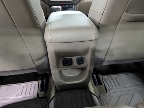 Used 2015 GMC Canyon SLT w/ Driver Alert Package image 21